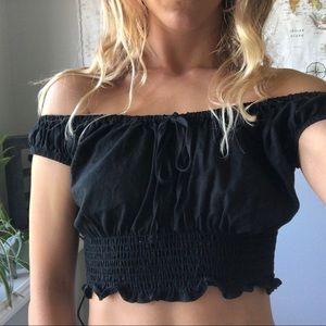 Brandy Melville Off thé Shoulder Shirt